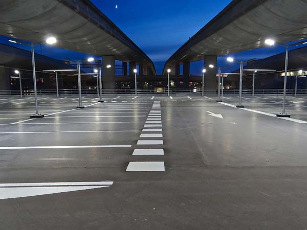 Eclairage LED pour Aeroport de Paris - Parking Air France T2E-2F Roissy 2012 - Utilisation Nicole Innolumis 56w et Lumatube option Dali
