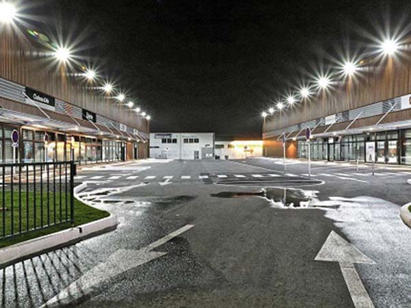 Eclairage LED pour magasin de meuble - mise en valeur du mobilier
